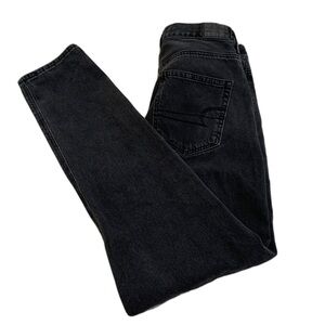 💜 American Eagle Outfitters Black High-Rise Mom Jeans - Women's Size 2 Regular